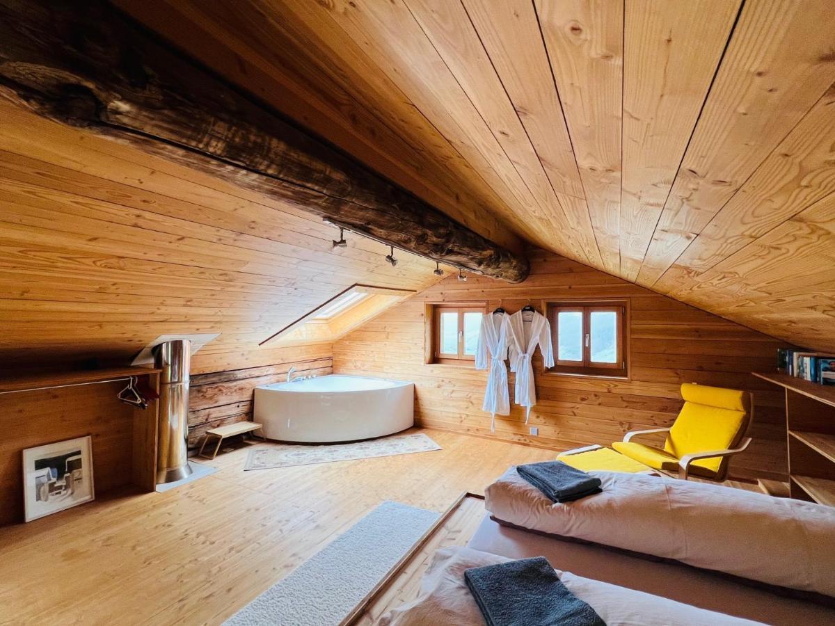 Chalet Biene - Swiss Alp Chalet With Sauna And Jacuzzi 乌尔里兴 外观 照片